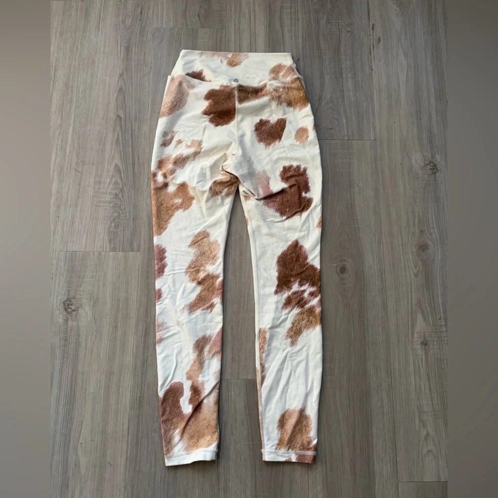 WeWoreWhat Brown and White Patterned Leggings - Picture 3 of 9